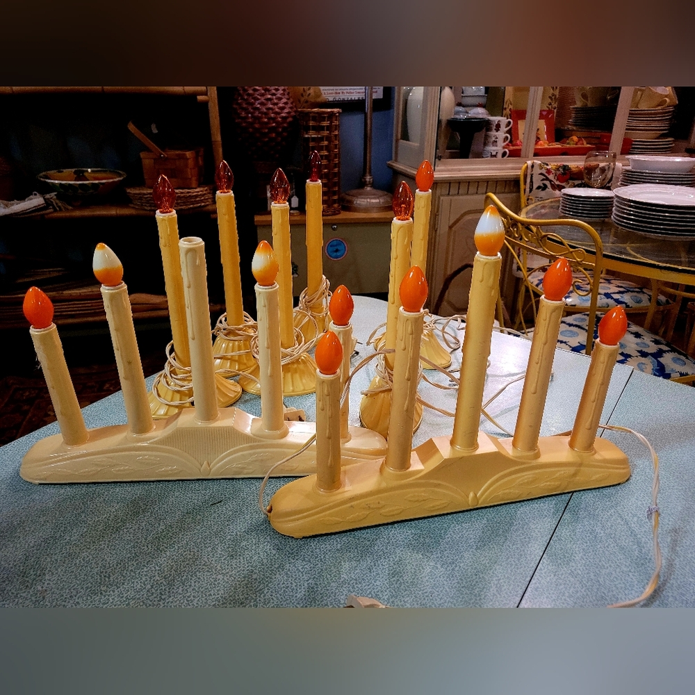 Vintage Christmas Electric Plastic Window Candles